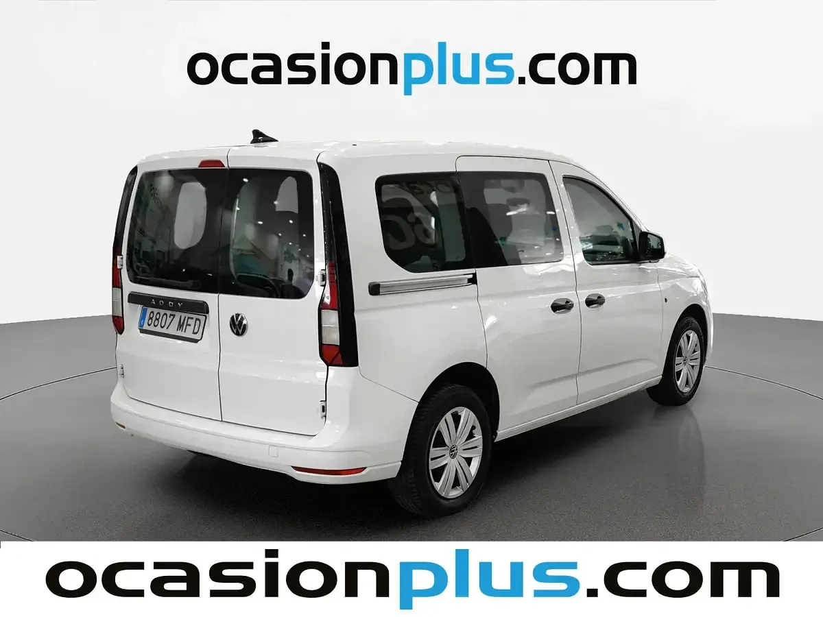 Usado VW Caddy 102 CV (75 kW) 2023 Blanco Monovolumen
