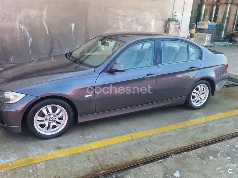 Usado BMW 320 163 CV (119 kW) 2005 Gris / plata Berlina