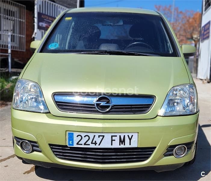 Usado Opel Meriva Cosmo 105 CV (77 kW) 2007 Verde Monovolumen