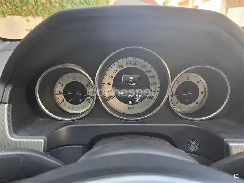 Usado Mercedes E220 Avantgarde 170 CV (125 kW) 2016 Blanco Berlina