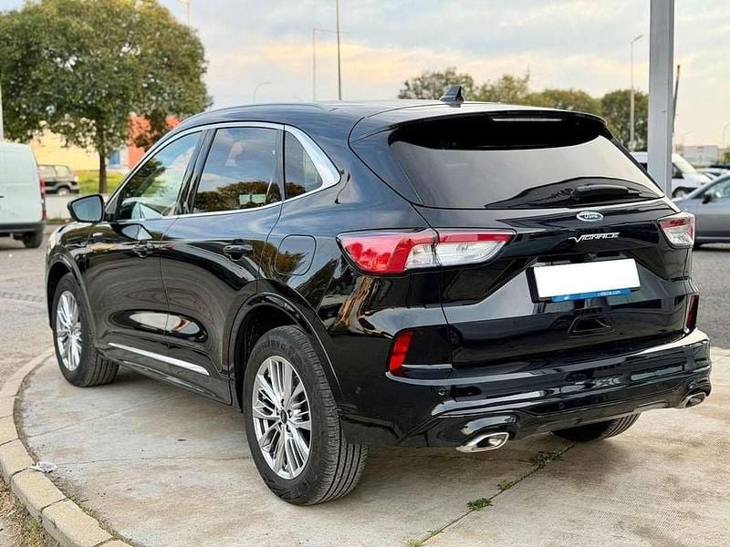Usado Ford Kuga Vignale 190 HP (139 kW) 2023 Preto SUV