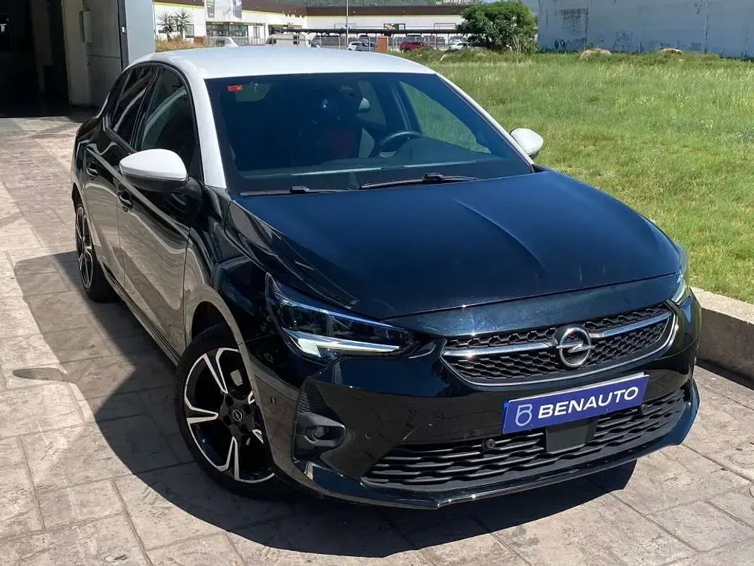 Usado Opel Corsa GS Line 101 CV (74 kW) 2021 Negro Utilitario