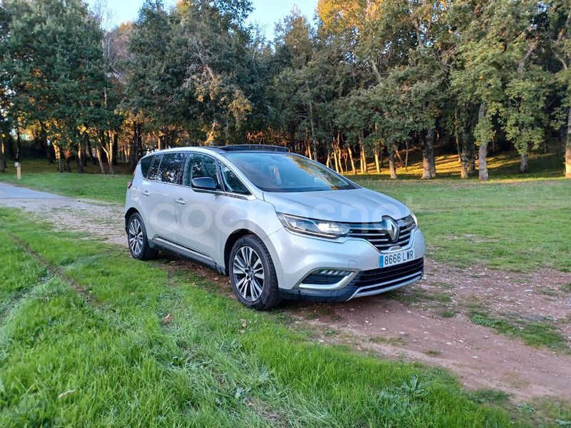 Usado Renault Espace Initiale Paris 160 CV (117 kW) 2016 Gris / plata Monovolumen