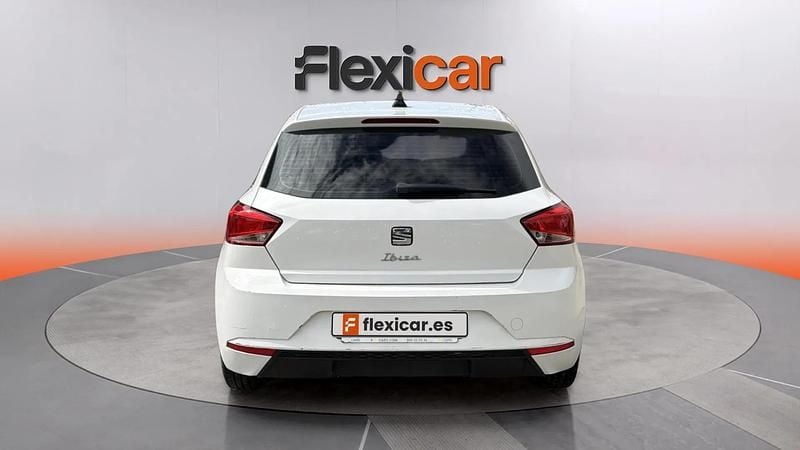 Usado Seat Ibiza CONNECT 75 CV (55 kW) 2018 Blanco Utilitario