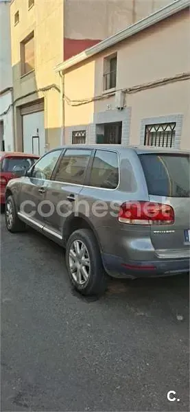 Usado VW Touareg R 174 CV (127 kW) 2006 Marrón SUV