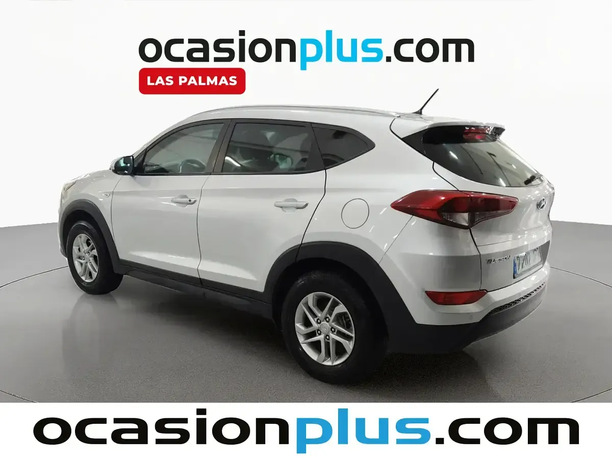 Usado Hyundai Tucson 131 CV (96 kW) 2016 Gris SUV