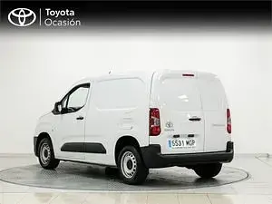 Usado Toyota Proace City City 100 CV (73 kW) 2023 Blanco Monovolumen