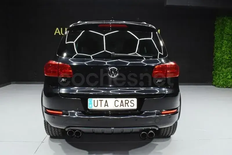Usado VW Tiguan R-line 210 CV (154 kW) 2014 Negro SUV