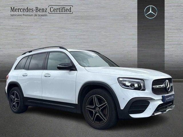 Usado Mercedes GLB200 AMG line 150 CV (110 kW) 2023 Blanco SUV