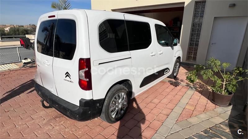 Usado Citroën Berlingo Feel 130 CV (95 kW) 2019 Blanco Monovolumen