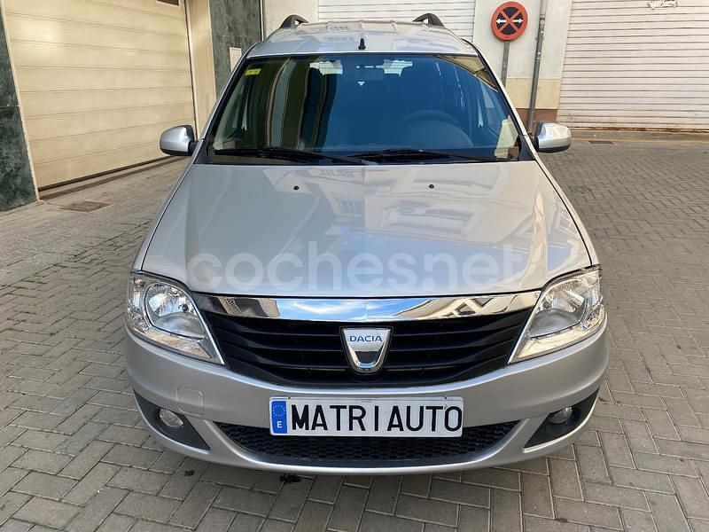 Gris / plata Usado 2010 Dacia Logan Lauréate Familiar | 4990 € (Precio justo) - Imagen 1/4