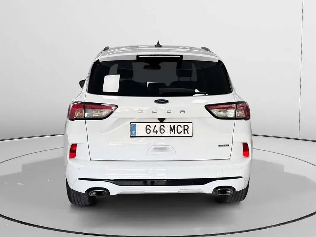 Usado Ford Kuga ST-Line 226 CV (166 kW) 2022 Blanco SUV