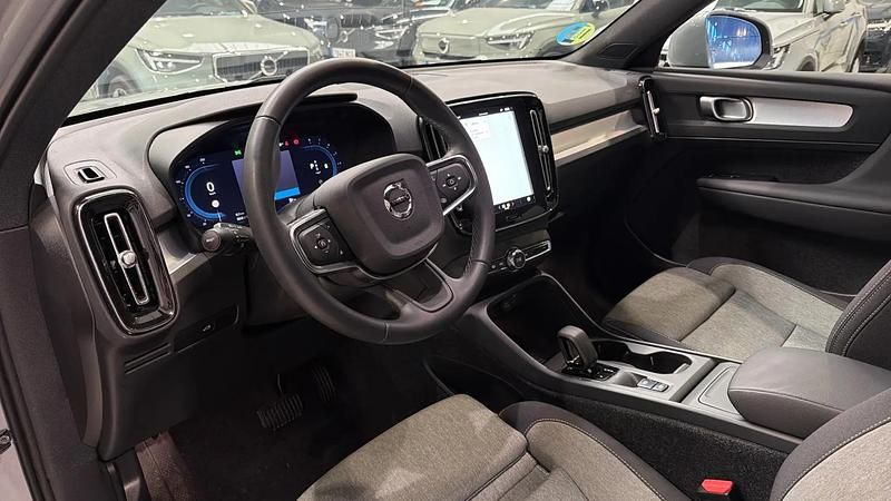 Usado Volvo XC40 Core 163 CV (119 kW) 2024 SUV