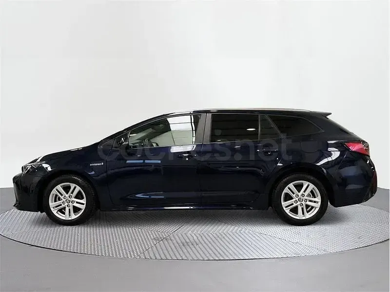 Usado Toyota Corolla Active 122 CV (89 kW) 2021 Azul Familiar