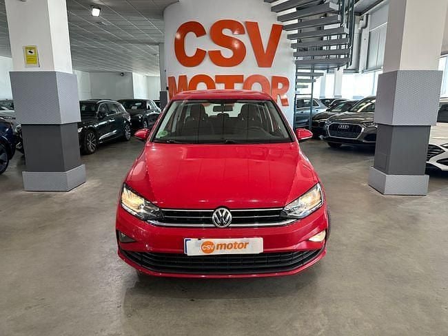 Usado VW Golf VII Advance 115 HP (84 kW) 2018 Vermelho Sedan