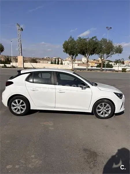Usado Opel Corsa Edition 75 CV (55 kW) 2022 Blanco Utilitario