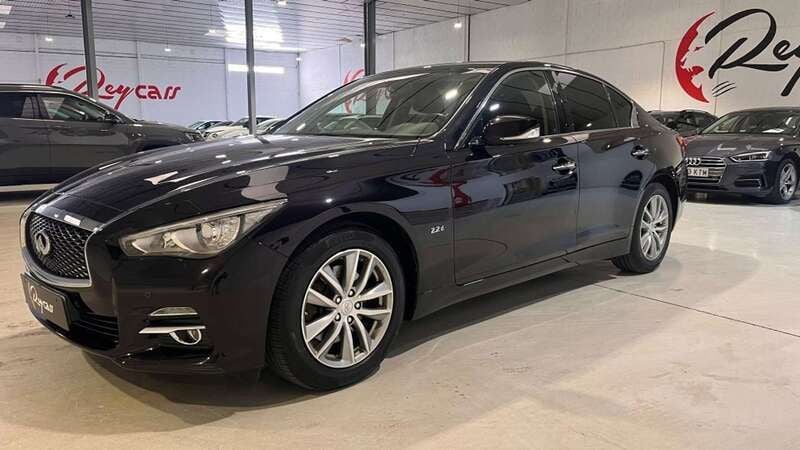 Usado Infiniti Q50 Premium 170 CV (125 kW) 2017 Negro Berlina