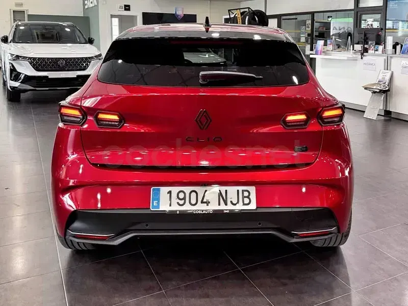 Usado Renault Clio V Esprit Alpine 160 CV (117 kW) 2025 Rojo Berlina