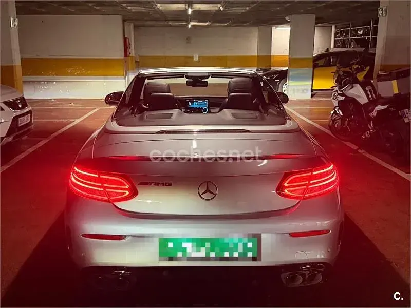 Usado Mercedes C43 AMG 390 CV (286 kW) 2023 Gris / plata Descapotable