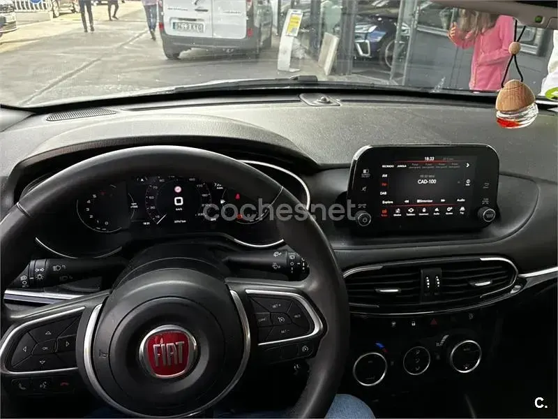 Usado Fiat Tipo Life 101 HP (74 kW) 2022 Branco Carrinha
