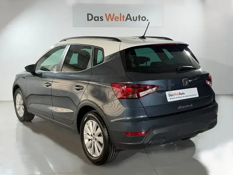 Usado Seat Arona Style 115 CV (84 kW) 2025 Gris SUV