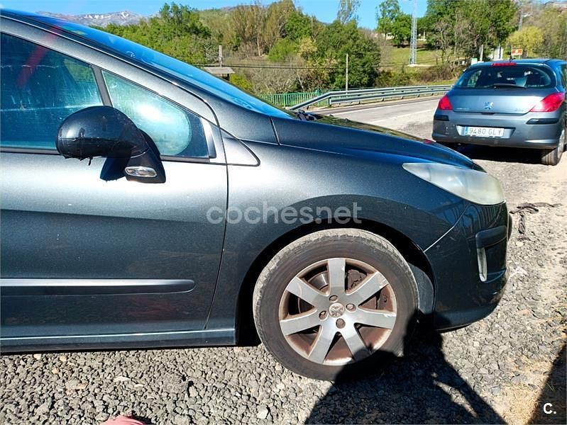 Käytetty Peugeot 308 Sport 110 HP (80 kW) 2008 Harmaa Sedan