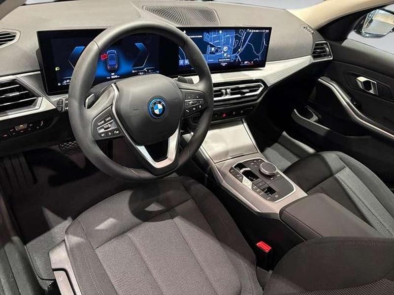 Usado BMW 320e 204 CV (150 kW) 2025 Negro Berlina