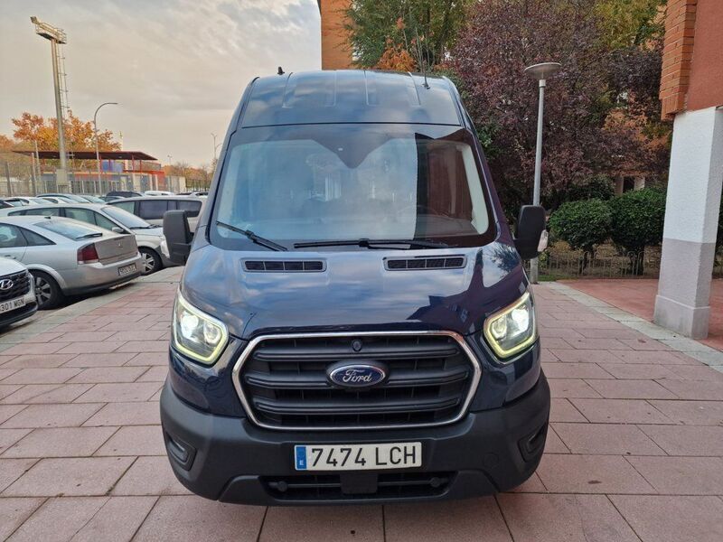 Usado Ford Transit Trend 130 CV (95 kW) 2019 Azul Familiar