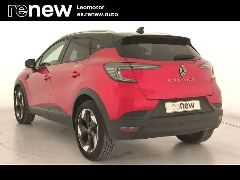 Usado Renault Captur Techno 100 CV (73 kW) 2025 Rojo SUV