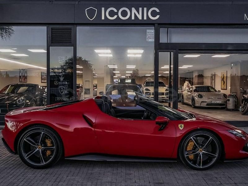 Usado Ferrari 296 842 CV (619 kW) 2024 Rojo Coupe