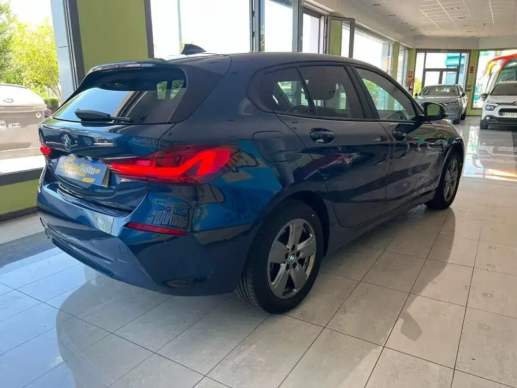 Usado BMW 116 Advantage 116 CV (85 kW) 2021 Azul Utilitario