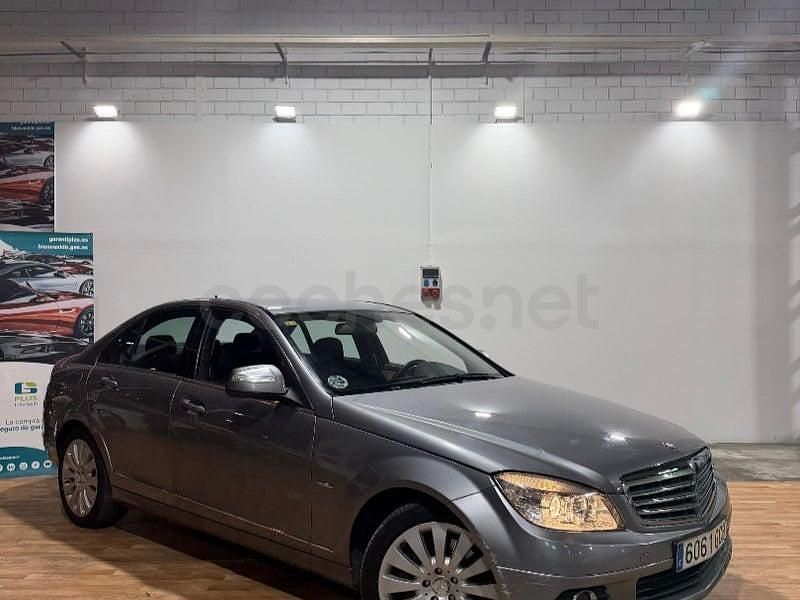 Usado Mercedes C320 Elegance 224 HP (164 kW) 2008 Cinzento Carrinha