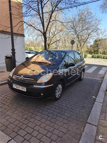 Usado Citroën Xsara Picasso Exclusive 110 CV (80 kW) 2008 Negro Monovolumen
