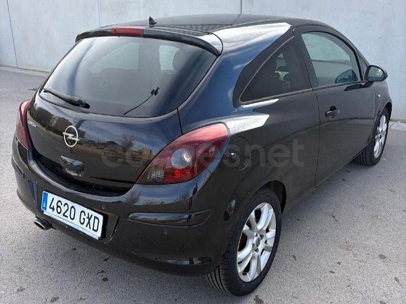 Usado Opel Corsa Sport 87 CV (63 kW) 2010 Negro Berlina