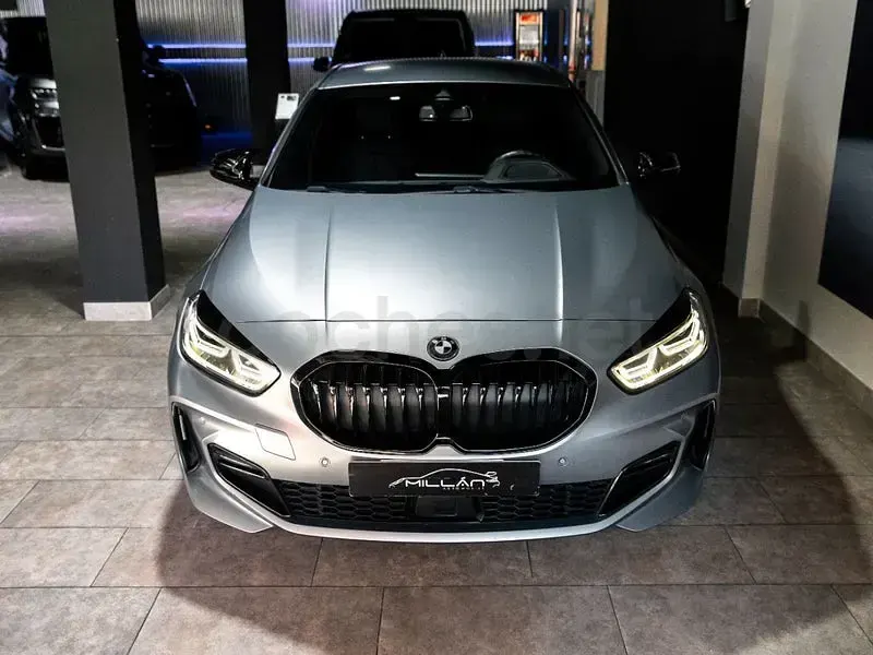 Käytetty BMW 120 190 HP (139 kW) 2023 Harmaa Viistoperä