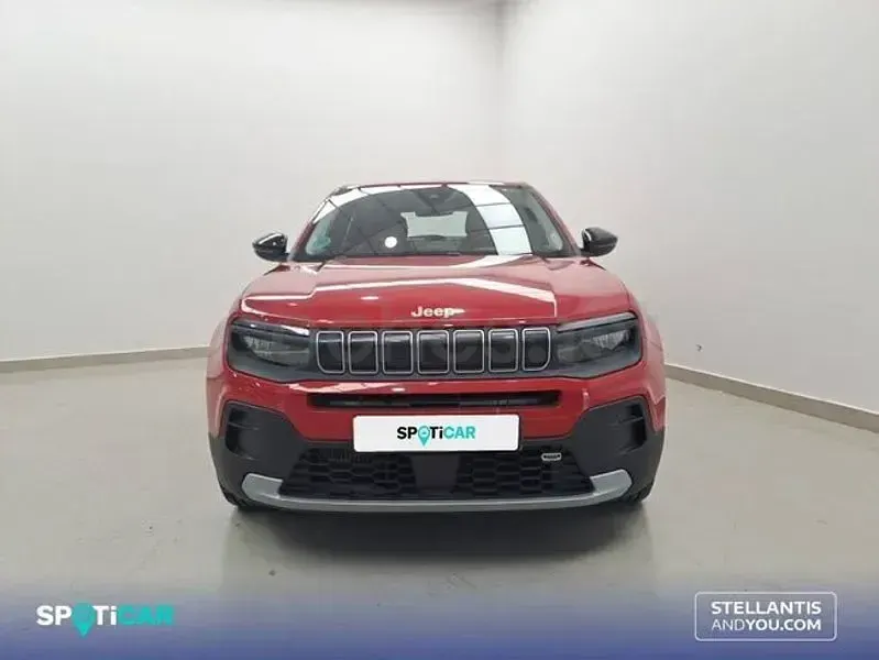 Usado Jeep Avenger Altitude 100 CV (73 kW) 2024 Rojo SUV