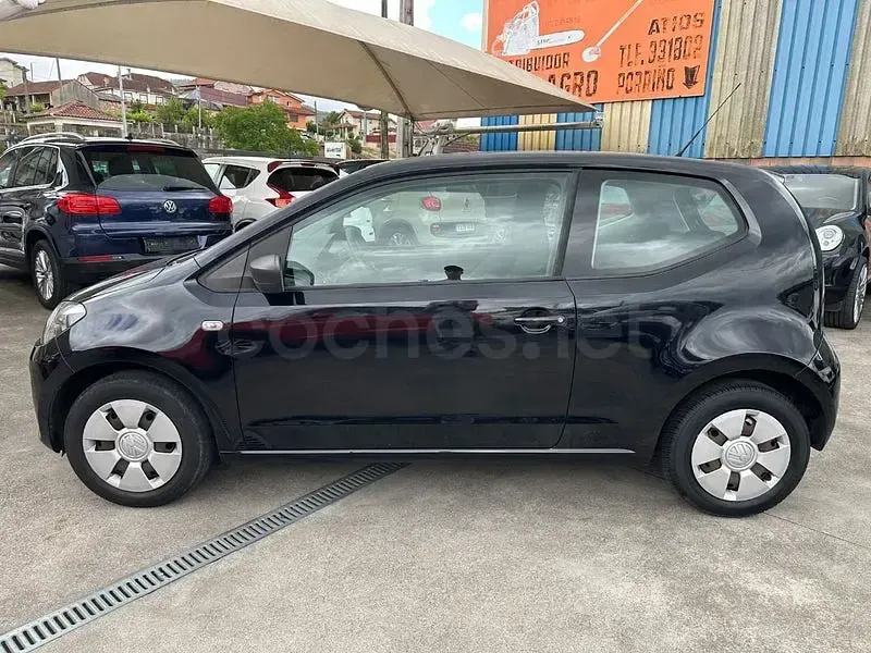Usado VW up! 60 CV (44 kW) 2012 Negro Utilitario
