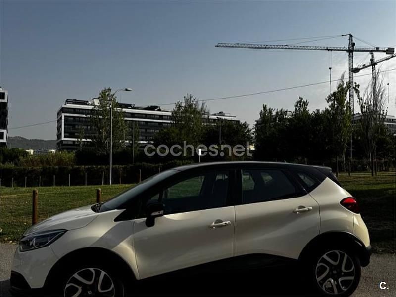 Blanco Usado 2014 Renault Captur Zen SUV | 9500 € (Precio justo) - Imagen 1/4