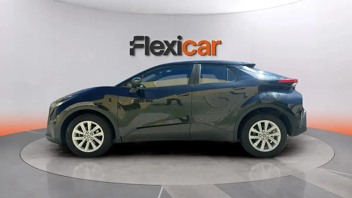 Usado Toyota C-HR Active 140 CV (102 kW) 2024 Negro SUV