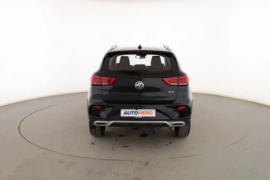 Usado MG ZS Luxury 106 CV (77 kW) 2024 Negro SUV