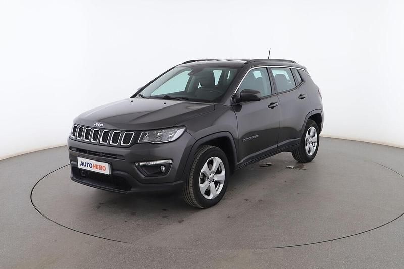 Gris Usado 2020 Jeep Compass Night Eagle SUV | 20.199 € (Un poco caro) - Imagen 1/3