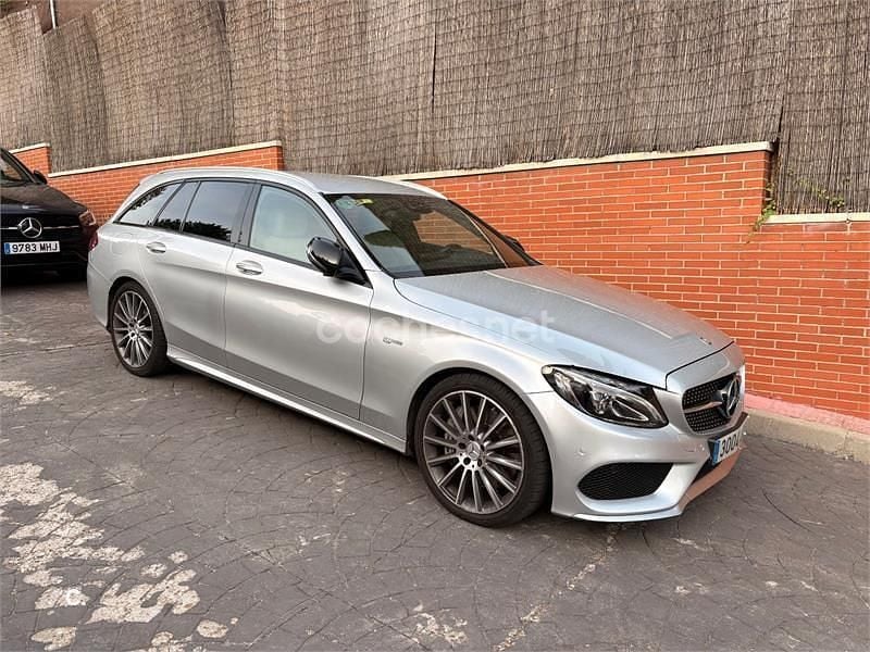 Usado Mercedes C43 AMG 367 CV (269 kW) 2017 Gris / plata Familiar