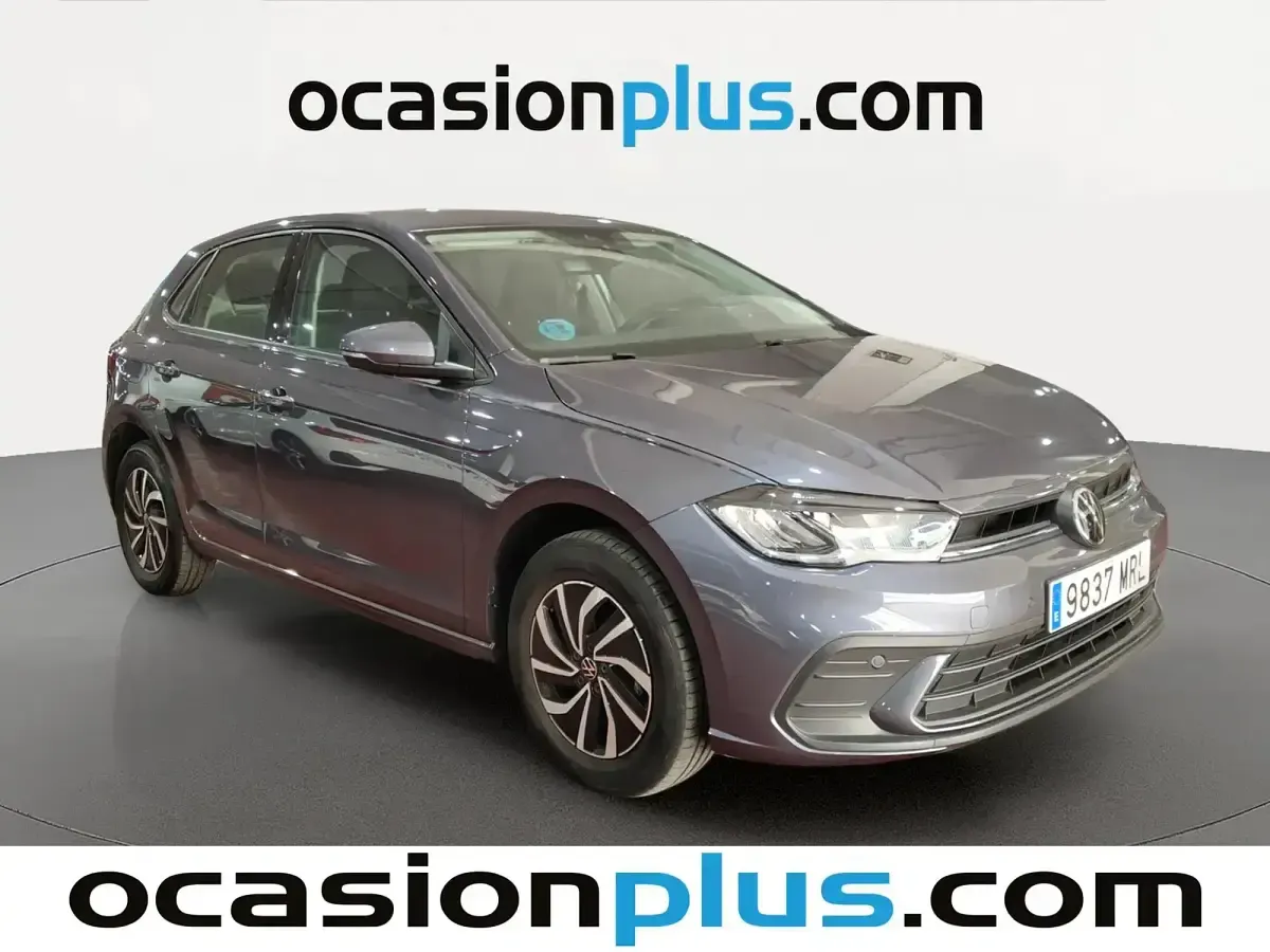 Usado VW Polo Life 95 CV (69 kW) 2024 Gris Utilitario