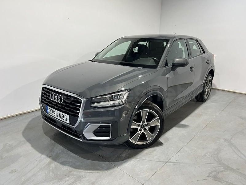Usado Audi Q2 Sport 116 CV (85 kW) 2017 Gris / plata SUV