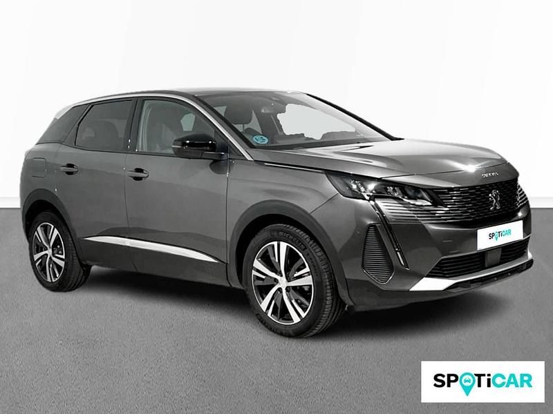 Usado Peugeot 3008 Allure 130 CV (95 kW) 2024 Gris SUV