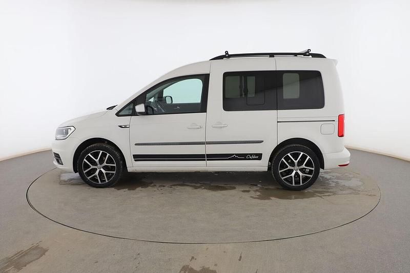 Usado VW Caddy Trendline 102 CV (75 kW) 2018 Blanco Monovolumen