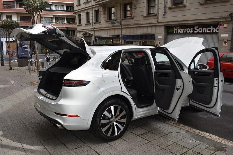 Usado Porsche Cayenne 340 CV (250 kW) 2018 Blanco SUV