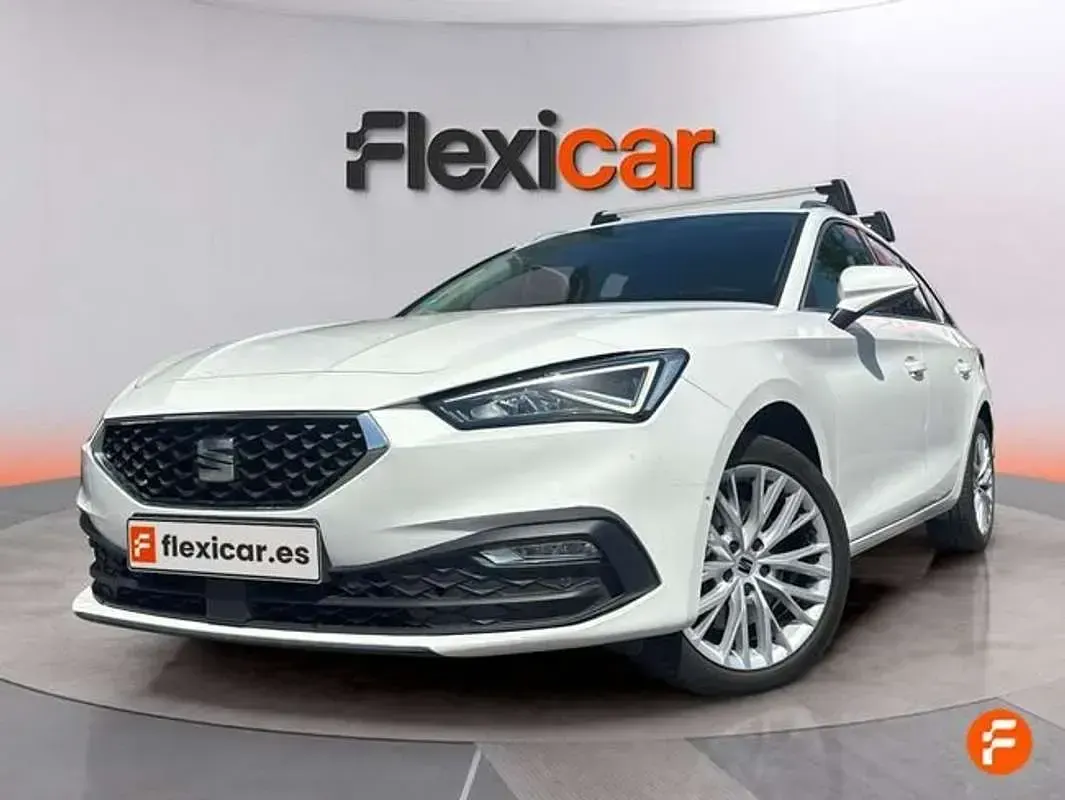 Usado Seat Leon XCELLENCE 150 CV (110 kW) 2021 Blanco Utilitario