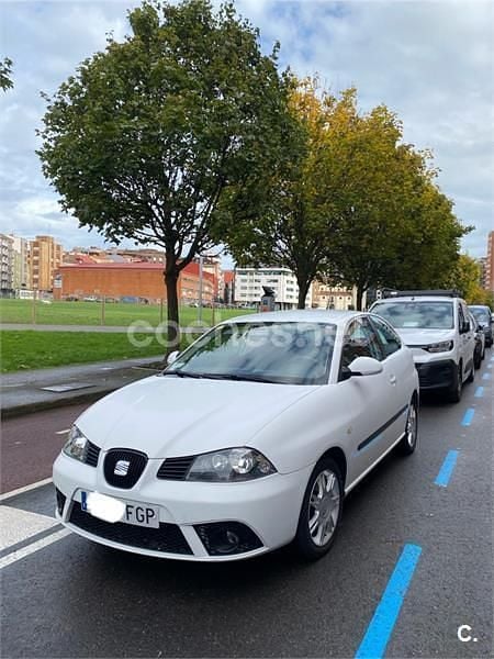 Blanco Usado 2006 Seat Ibiza Reference Berlina | 4200 € (Caro) - Imagen 1/4