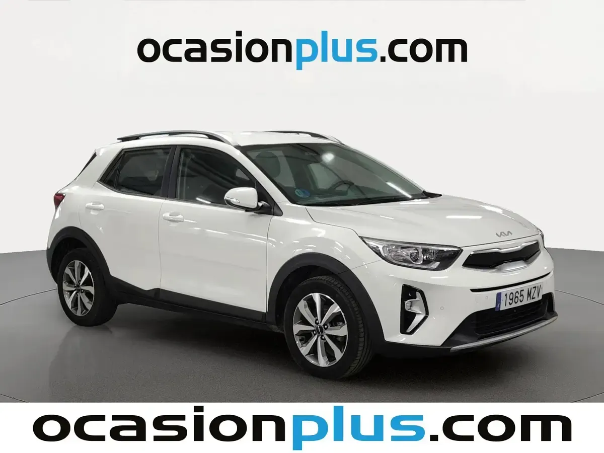 Usado Kia Stonic 101 CV (74 kW) 2025 Blanco SUV